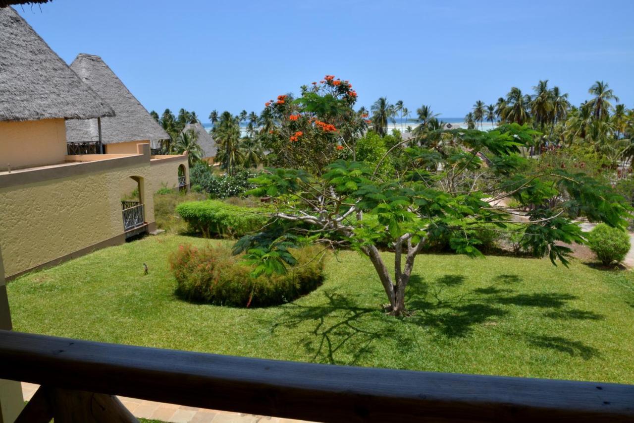 Neptune Pwani Beach Resort & Spa - All Inclusive Kiwengwa  Esterno foto