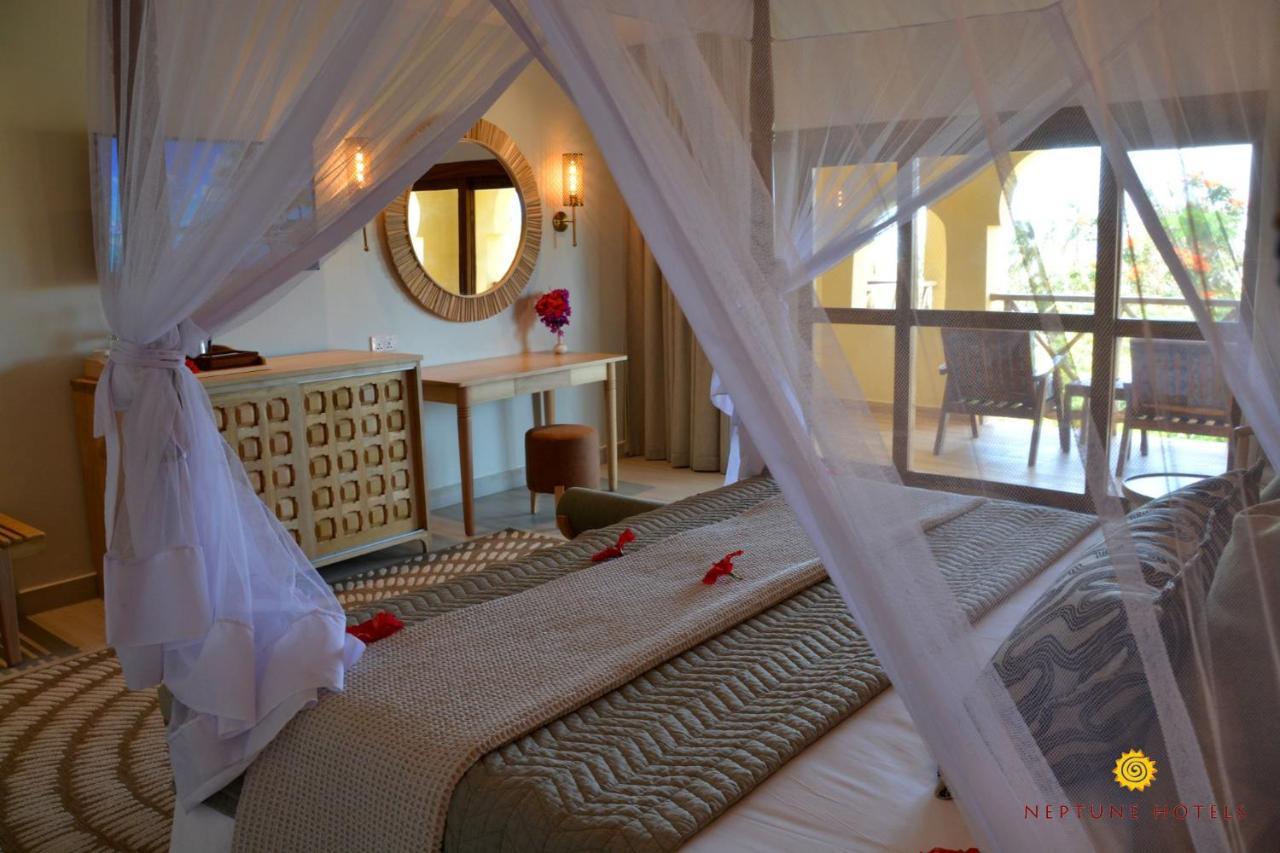 Neptune Pwani Beach Resort & Spa - All Inclusive Kiwengwa  Esterno foto