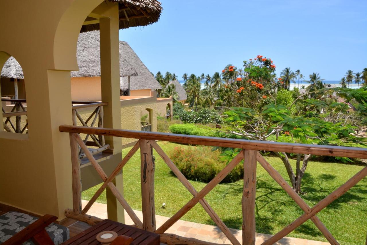 Neptune Pwani Beach Resort & Spa - All Inclusive Kiwengwa  Esterno foto