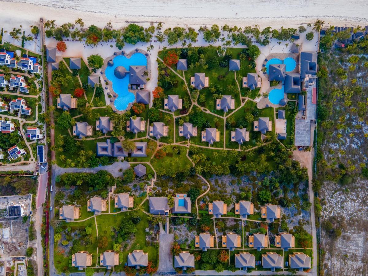 Neptune Pwani Beach Resort & Spa - All Inclusive Kiwengwa  Esterno foto