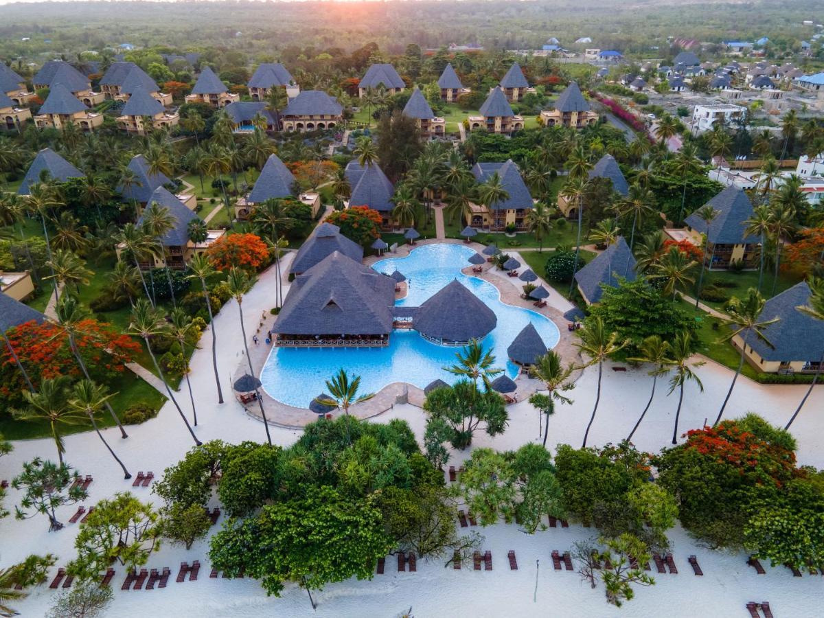 Neptune Pwani Beach Resort & Spa - All Inclusive Kiwengwa  Esterno foto