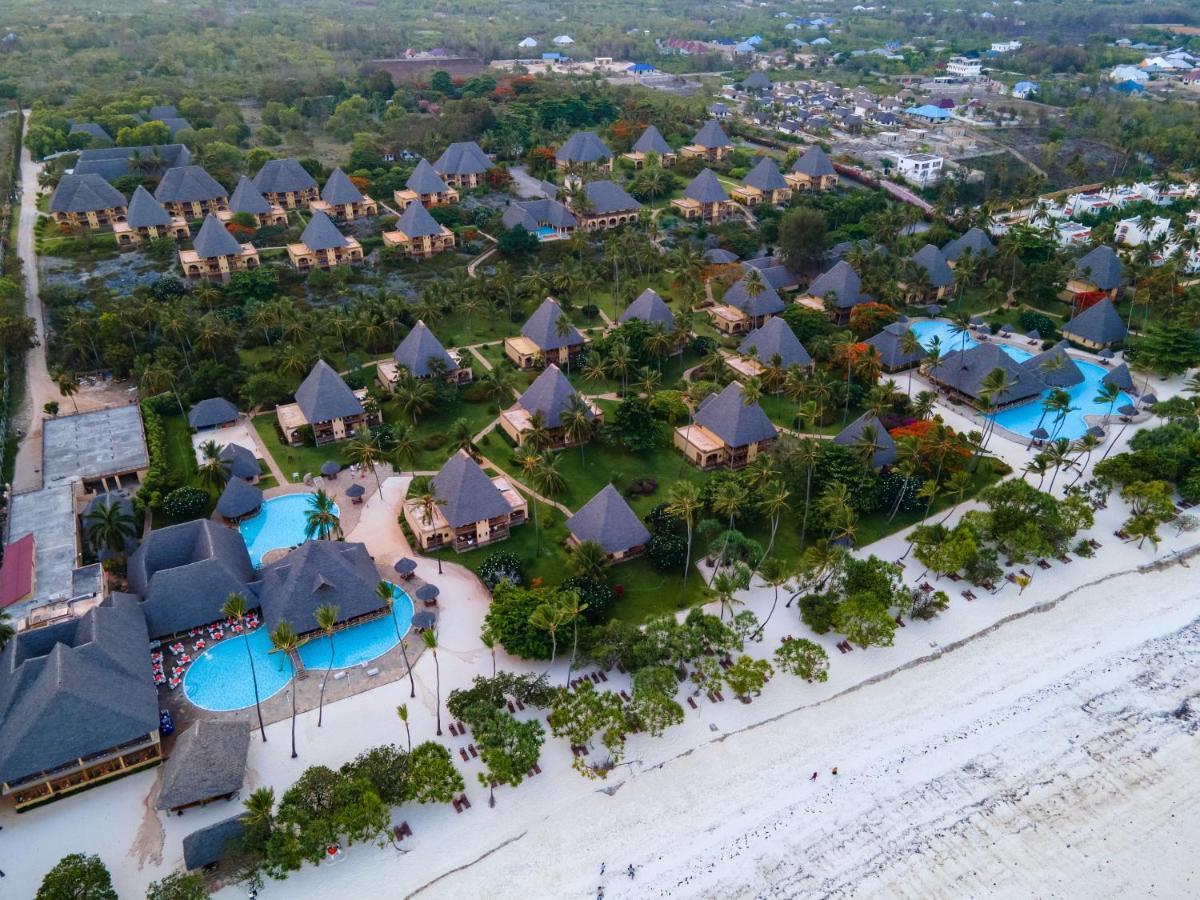 Neptune Pwani Beach Resort & Spa - All Inclusive Kiwengwa  Esterno foto