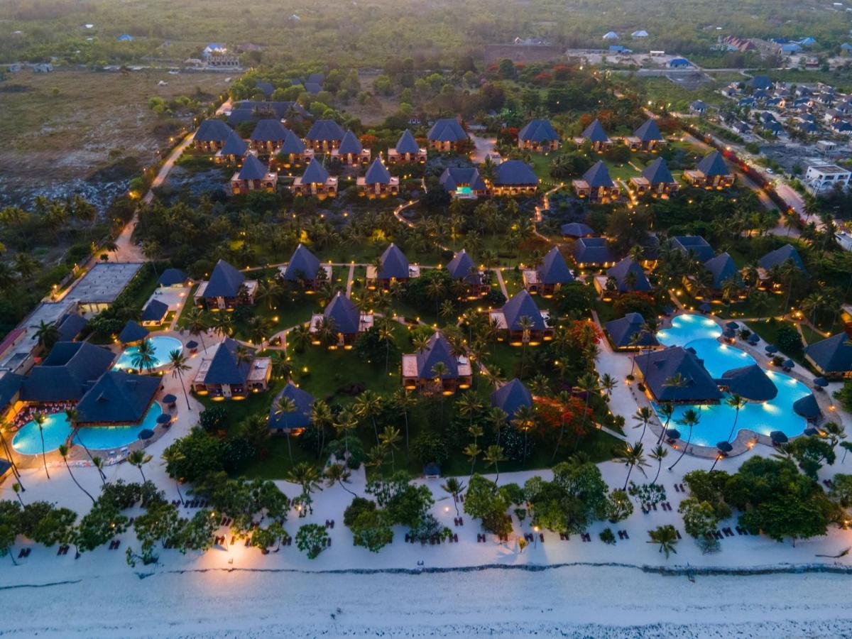 Neptune Pwani Beach Resort & Spa - All Inclusive Kiwengwa  Esterno foto